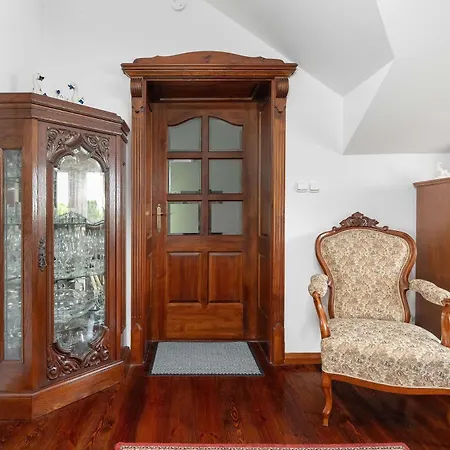 Apartment Secesyjny W Spokojnej Okolicy Z Dwoma Sypialniami I Miejscem Do Pracy By Renters *